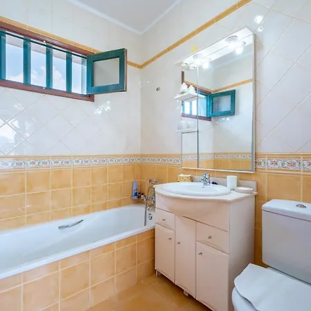 Milan Villa Puerto del Carmen (Lanzarote)